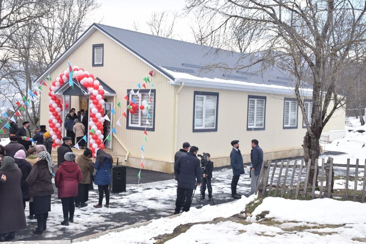 Qubada modul tipli yeni tam orta məktəbin açılışı oldu – FOTO