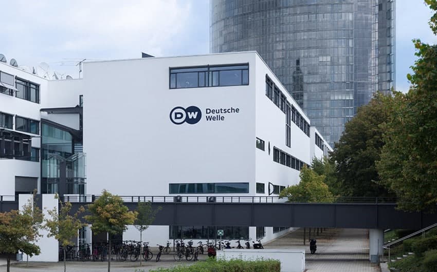 “Deutsche Welle”nin Moskva bürosu fəaliyyətini dayandırdı – Kremlin Almaniyaya CAVABI
