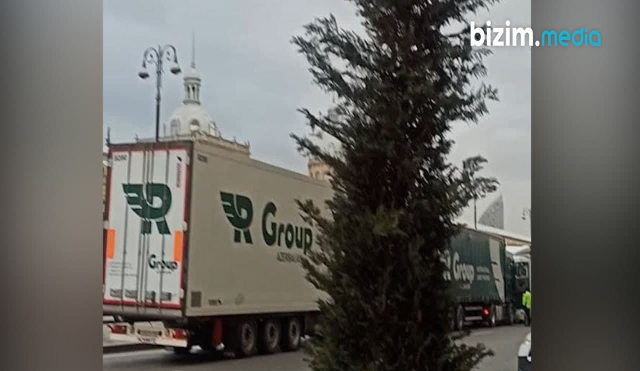 Bakıda böyük TIXAC: TIR sürücüləri yolu bağladı – VİDEO 