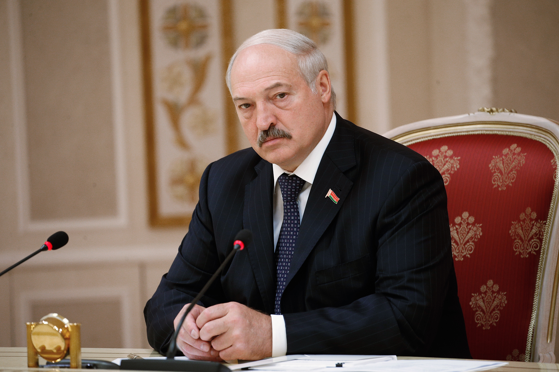 Lukaşenko Qərb qarşısında şərt qoydu: “Bunu dayandırmasanız...!
