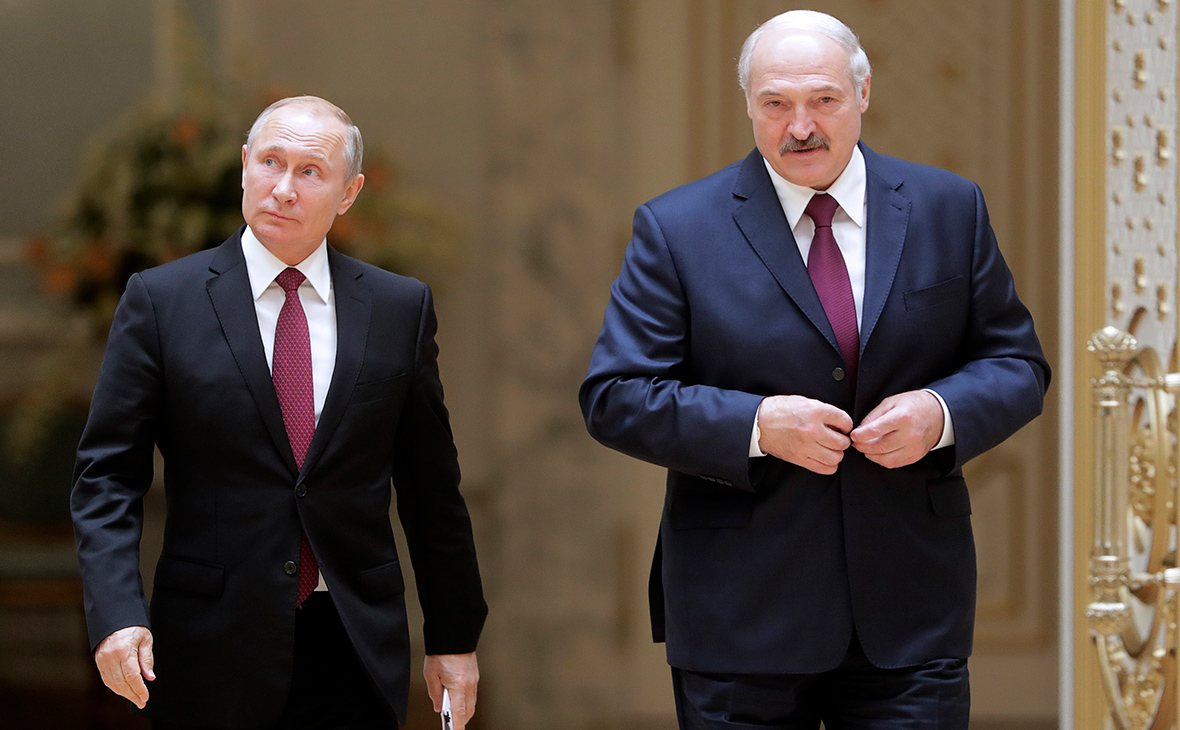 Putin Ukraynaya qoşun yeritməzdən əvvəl Lukaşenko ilə danışıb
