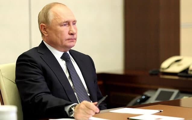 Ruslar ölkədən 10 min dollardan artıq çıxara bilməyəcək - Putindən yeni QƏRAR
