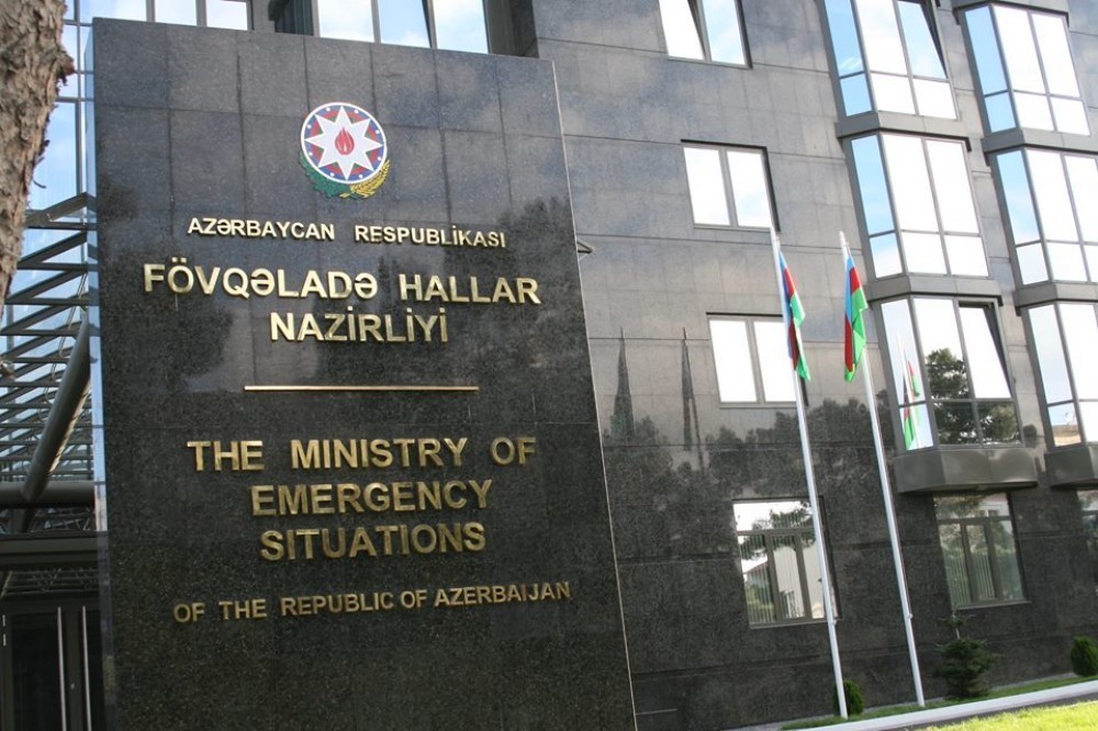 FHN məktəbdəki yanğınla bağlı məlumat yaydı FHN məktəbdəki yanğınla bağlı məlumat yaydı