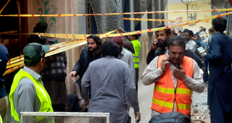 Pakistanda güclü partlayış: 56 ölü, 194 yaralı var - VİDEO