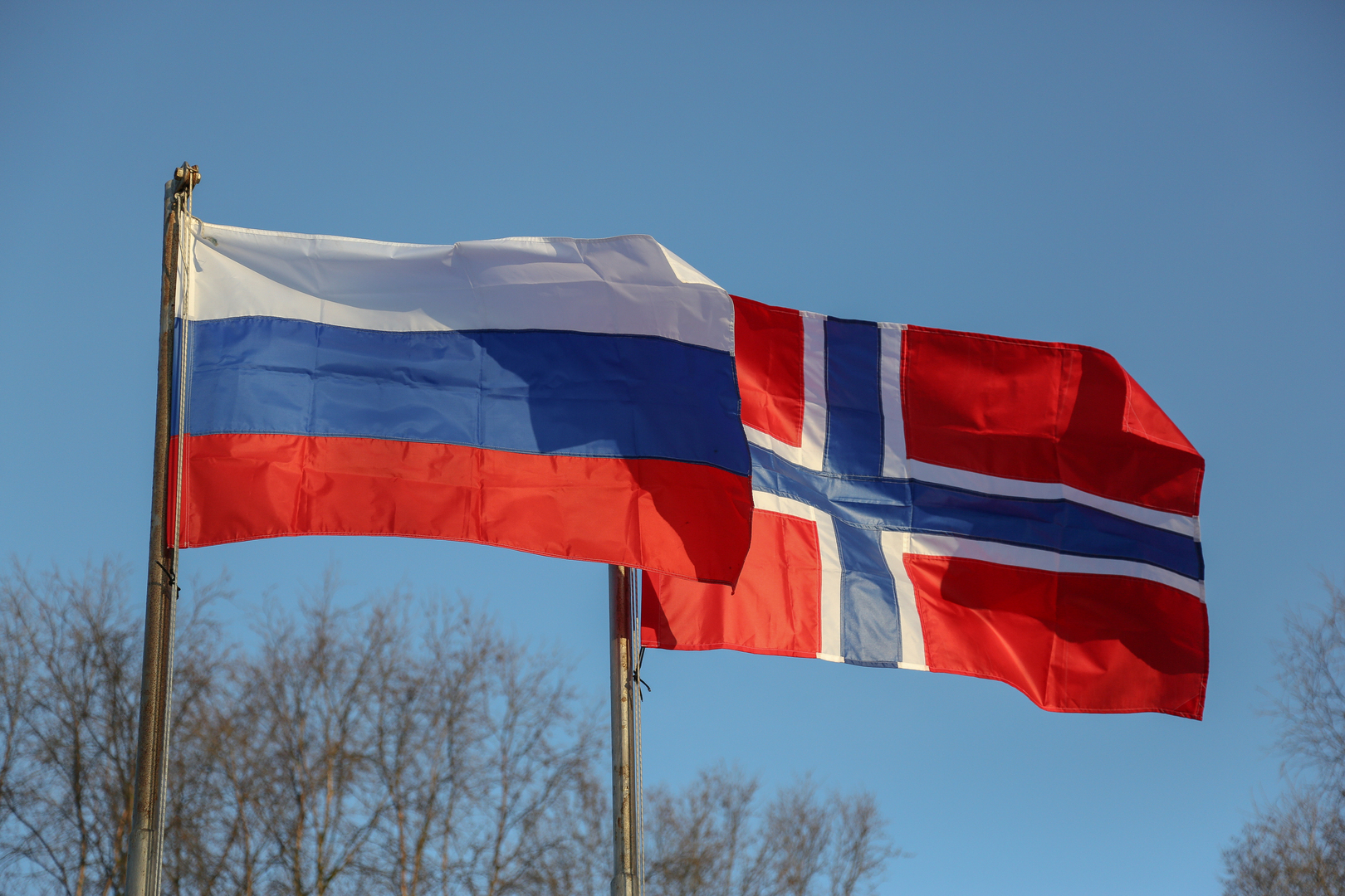 Norveç Rusiya ilə əlaqəni minimuma endirir