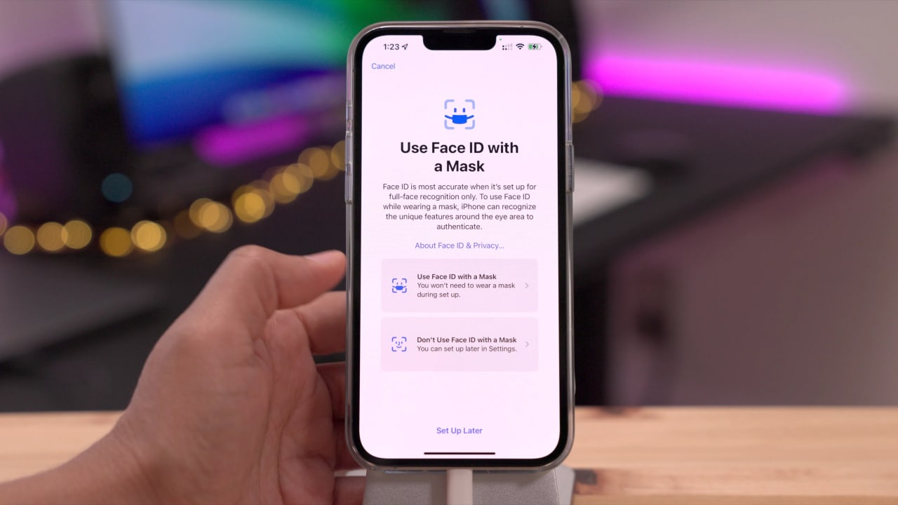 Maska ilə Face ID açmaq mümkün oldu – iOS 15.4 versiyasının ÜSTÜNLÜKLƏRİ