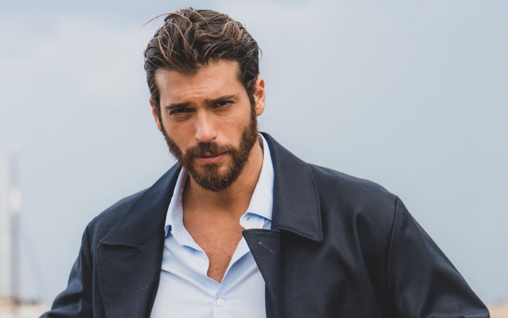 Can Yaman yeni serialda