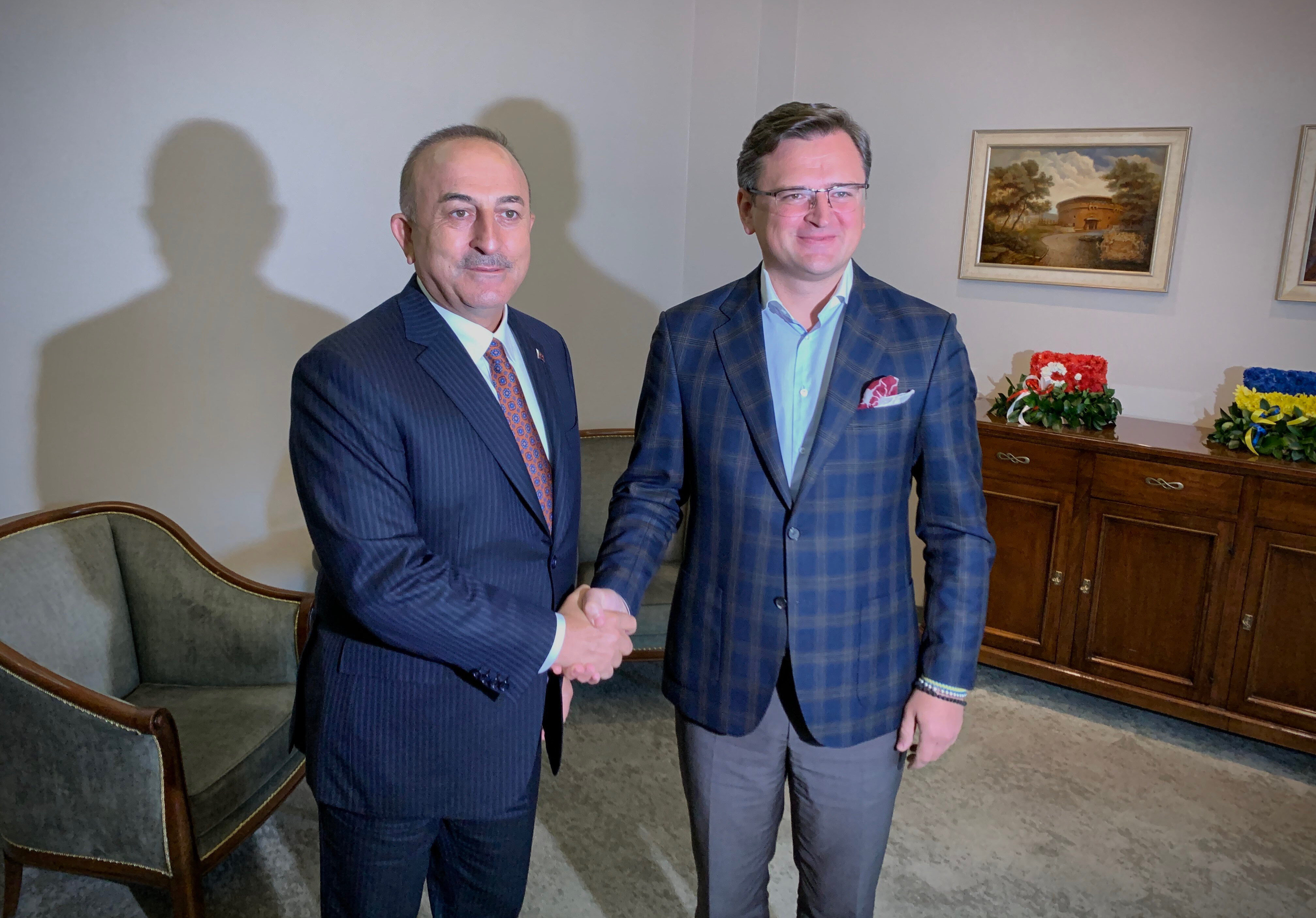Rusiya - Ukrayna görüşü öncəsi Çavuşoğlu Kuleba ilə danışdı