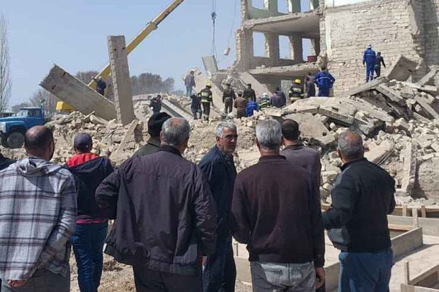 Naxçıvanda məktəb binası çökdü: Ölənlər və yaralanan var