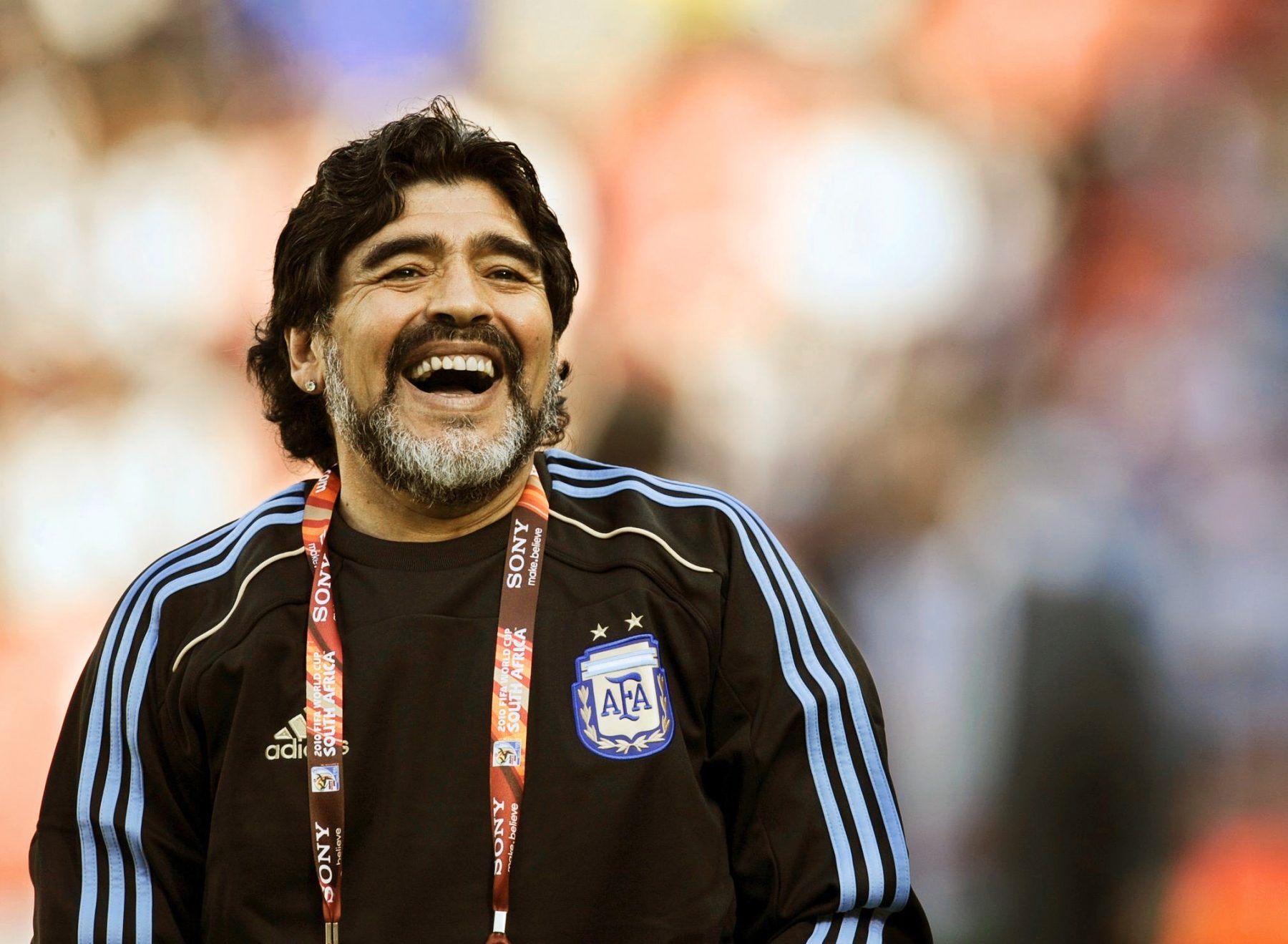 Maradonanın forması hərraca çıxarıldı