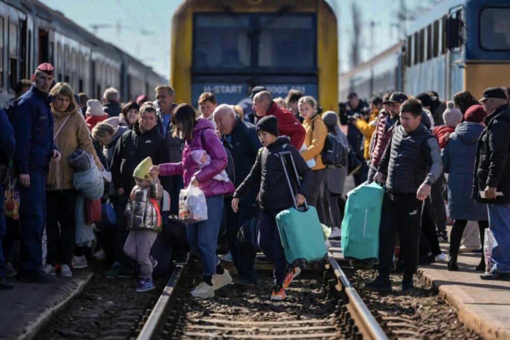 Müharibə başlayandan Azərbaycana gələn Ukrayna vətəndaşlarının sayı açıqlandı