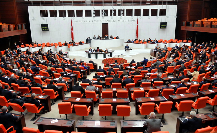 Türkiyə parlamentində ERMƏNİ TƏXRİBATI