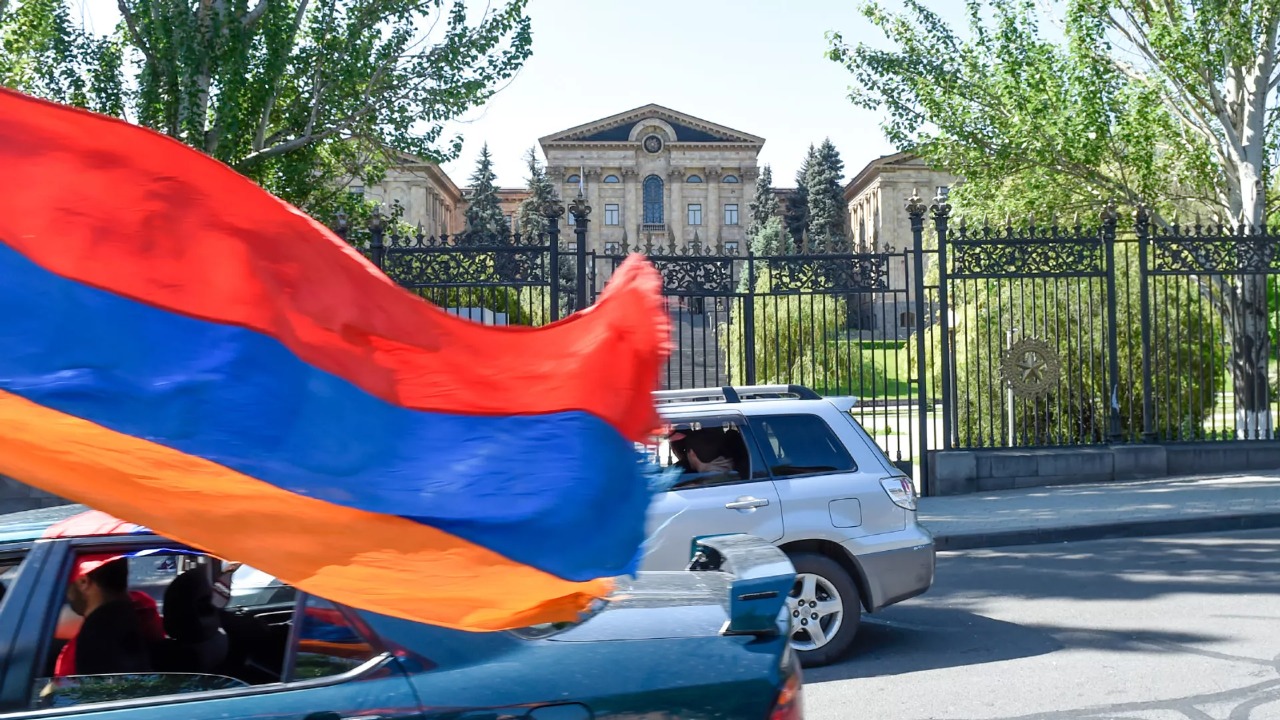 Ermənistanda etiraz aksiyaları keçirilir