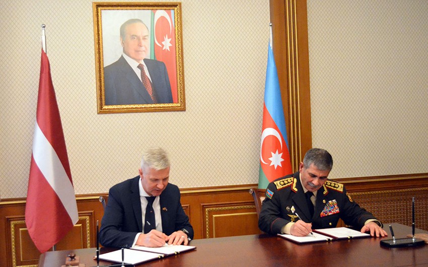 Azərbaycanla Latviya müdafiə sahəsində əməkdaşlıq sazişi imzalandı – FOTO