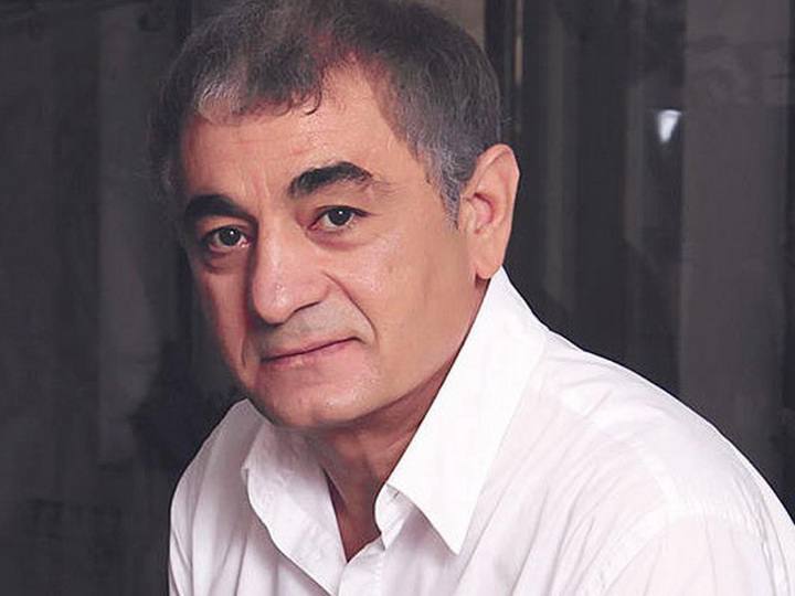 Fəxrəddin Manafov Xankəndidə çəkilən şəklini paylaşdı - FOTO Fəxrəddin Manafov Xankəndidə çəkilən şəklini paylaşdı - FOTO