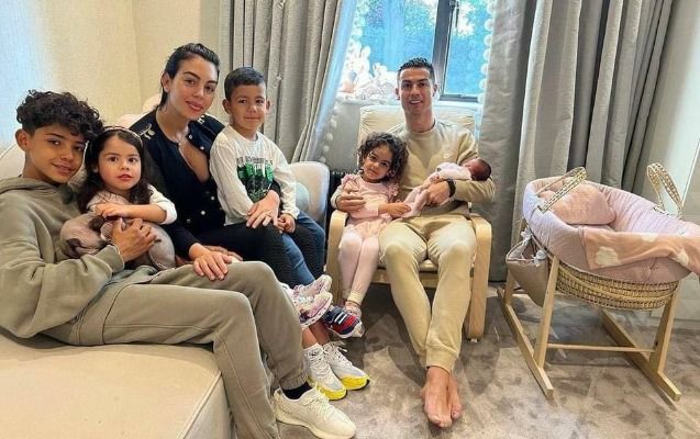 Ronaldo yeni doğulan qızına bu adı qoydu - FOTO