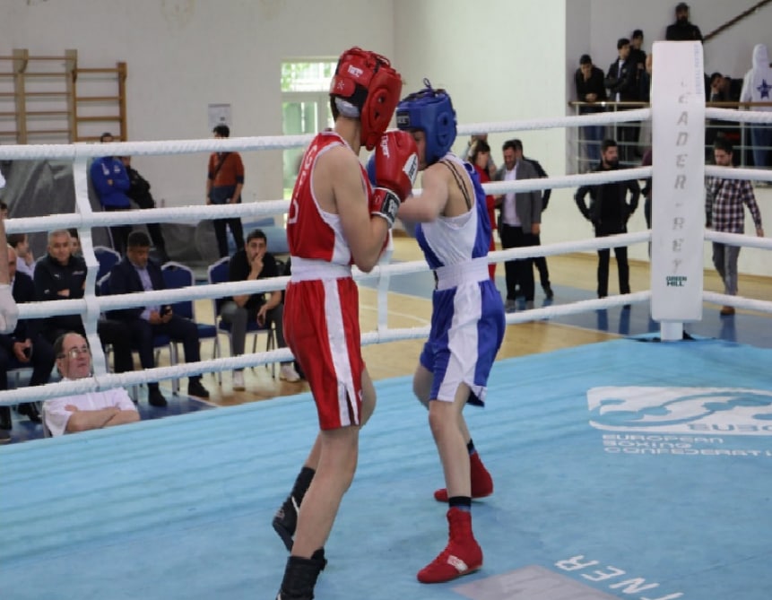 Azərbaycanlı tələbələr Gürcüstan çempionatında 2 gümüş medal qazandılar