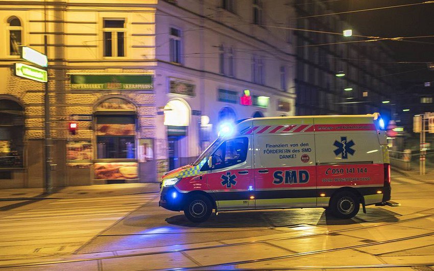 Avstriyada qatar qəzası: Ölənlər və yaralananlar var