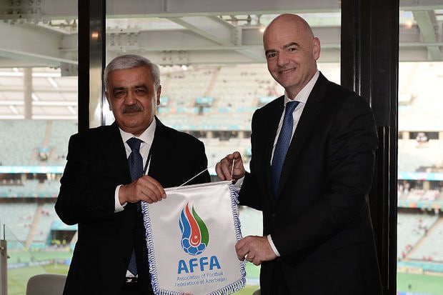 FIFA prezidenti Rövnəq Abdullayevdən bunu xahiş etdi - FOTO