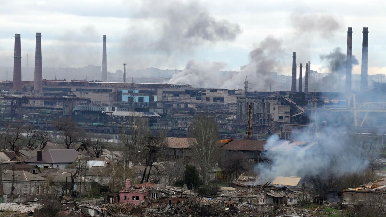 Ukraynalı pilotlar “Azovstal”ın blokadasını necə yarıblar? - FİLM KİMİ ƏMƏLİYYAT