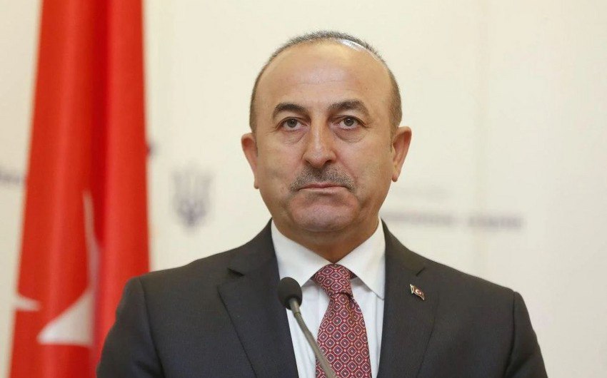 Çavuşoğlu fransalı həmkarı ilə Ukraynadakı vəziyyəti müzakirə etdi