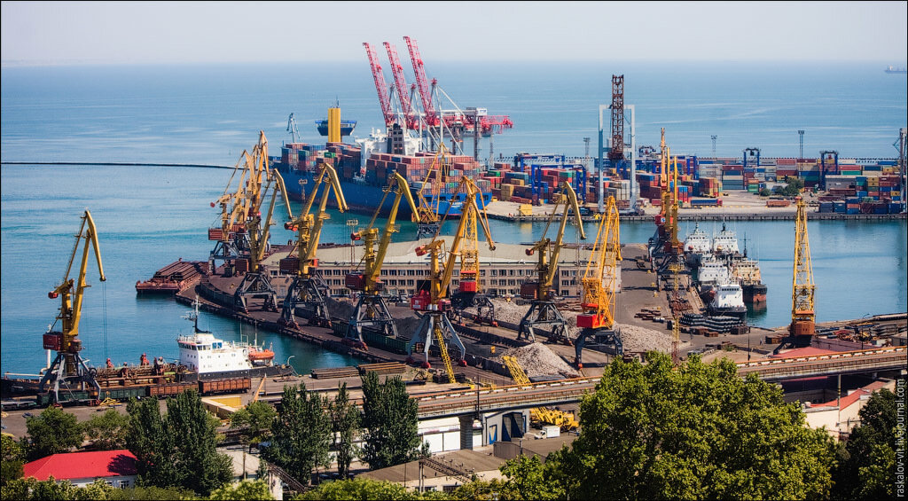 “Ukrayna limanlarından taxıl ixracına şərait yaratmağa hazırıq” - Rusiya XİN 