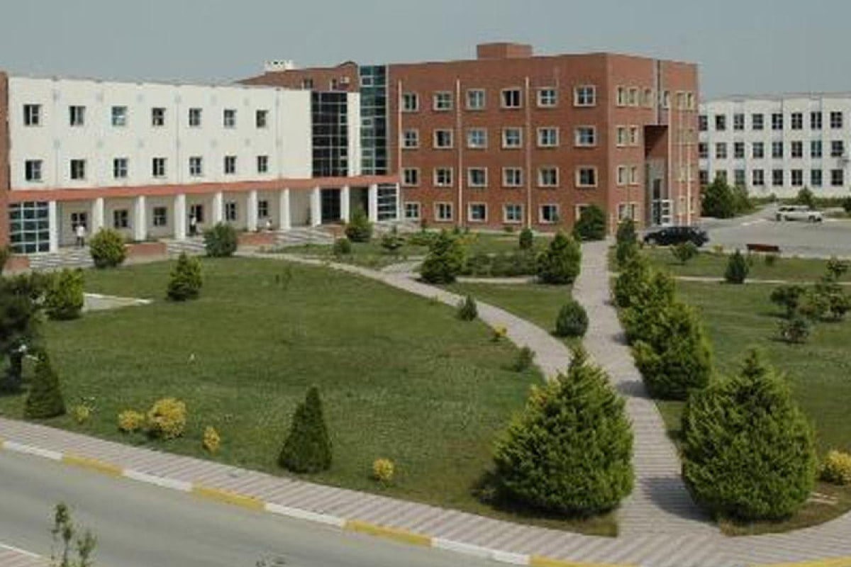 Bakı Mühəndislik Universitetinin Nizamnaməsi TƏSDİQLƏNDİ Bakı Mühəndislik Universitetinin Nizamnaməsi TƏSDİQLƏNDİ