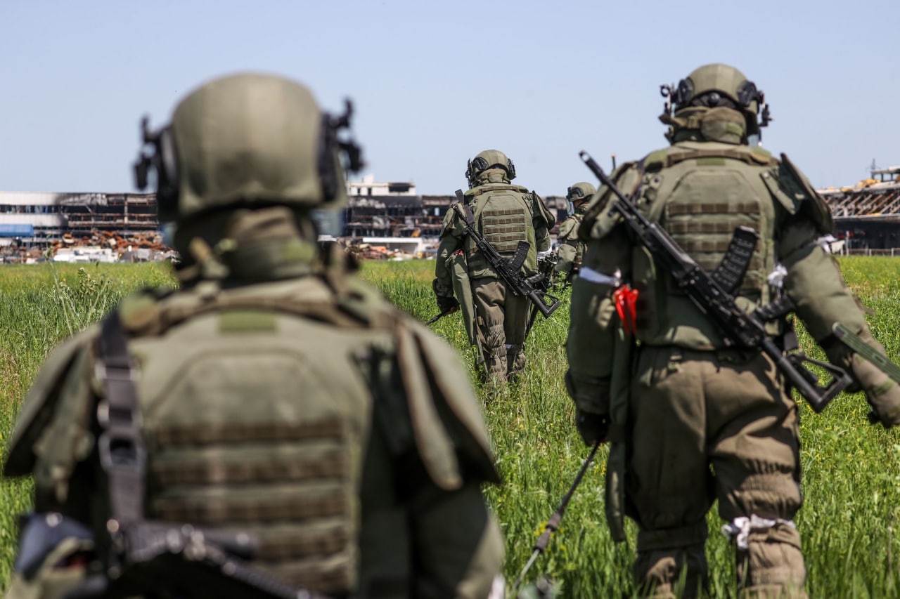 Ukrayna ordusu bir qrup Rusiya hərbçisini belə zərərsizləşdirdi - VİDEO
