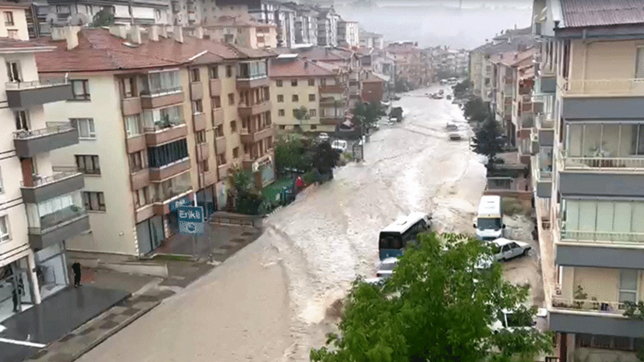 Ankarada leysan həyatı iflic etdi - ÖLƏN VAR - VİDEO