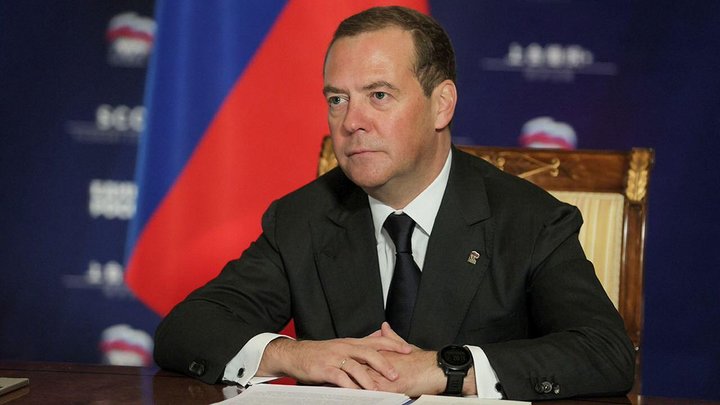 Medvedevin GİZLİ PLANI üzə çıxdı – Prezident olmaq istəyir