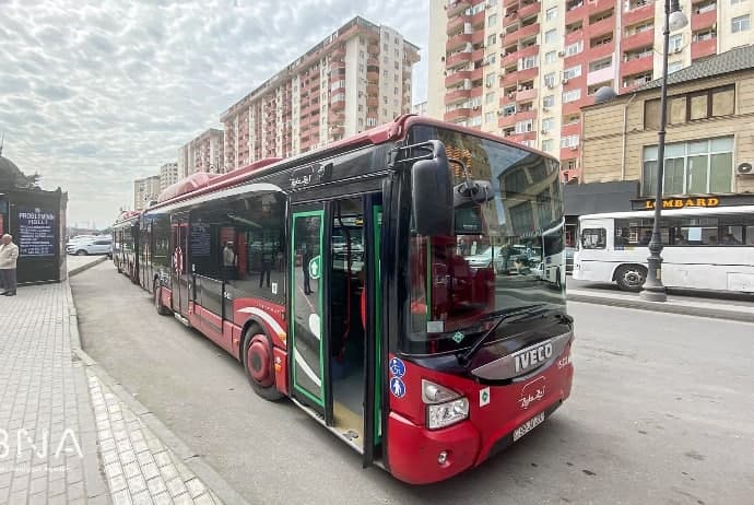 Bakıda sərnişin avtobusları yenə gecikir... - BNA-dan açıqlama