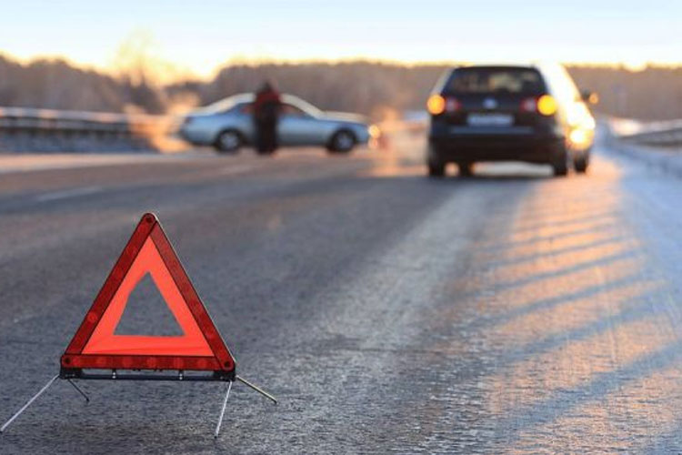 Qusarda yoldan çıxan maşın ağır qəza törətdi – Yaralananlar var 