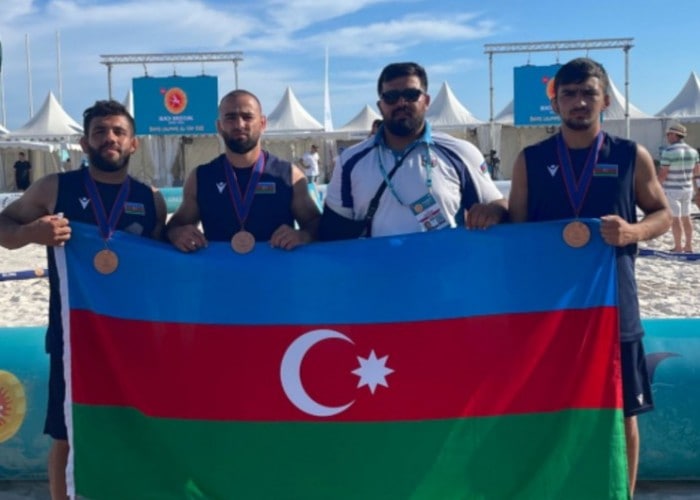 Güləşçilərimiz Fransada 3 medal qazandı