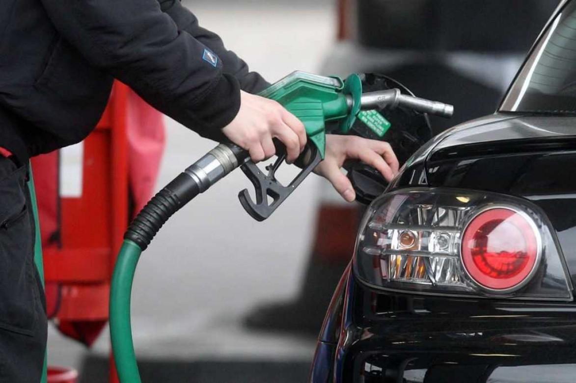 Benzin satışına limit tətbiqi nə ilə bağlıdır? – “Qiymətlər arta bilər”