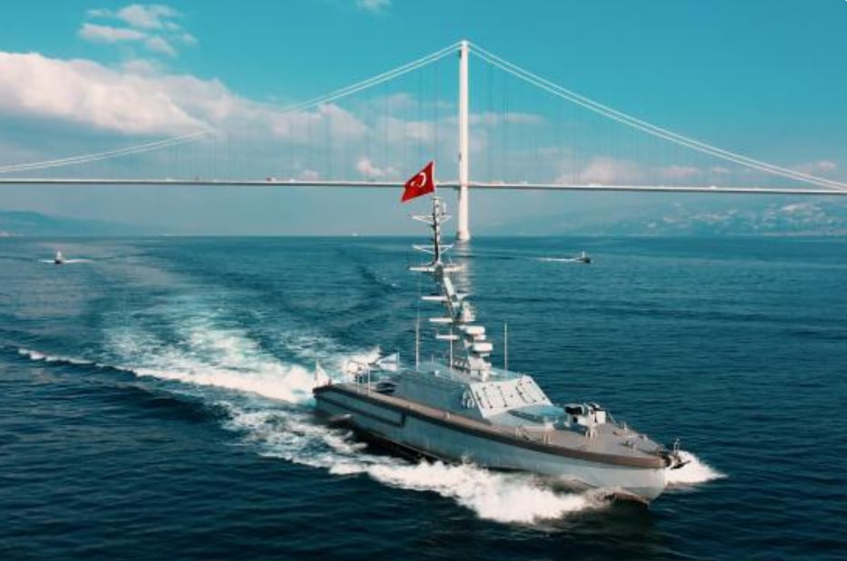 Türkiyə yeni pilotsuz gəmisini nümayiş etdirdi - VİDEO