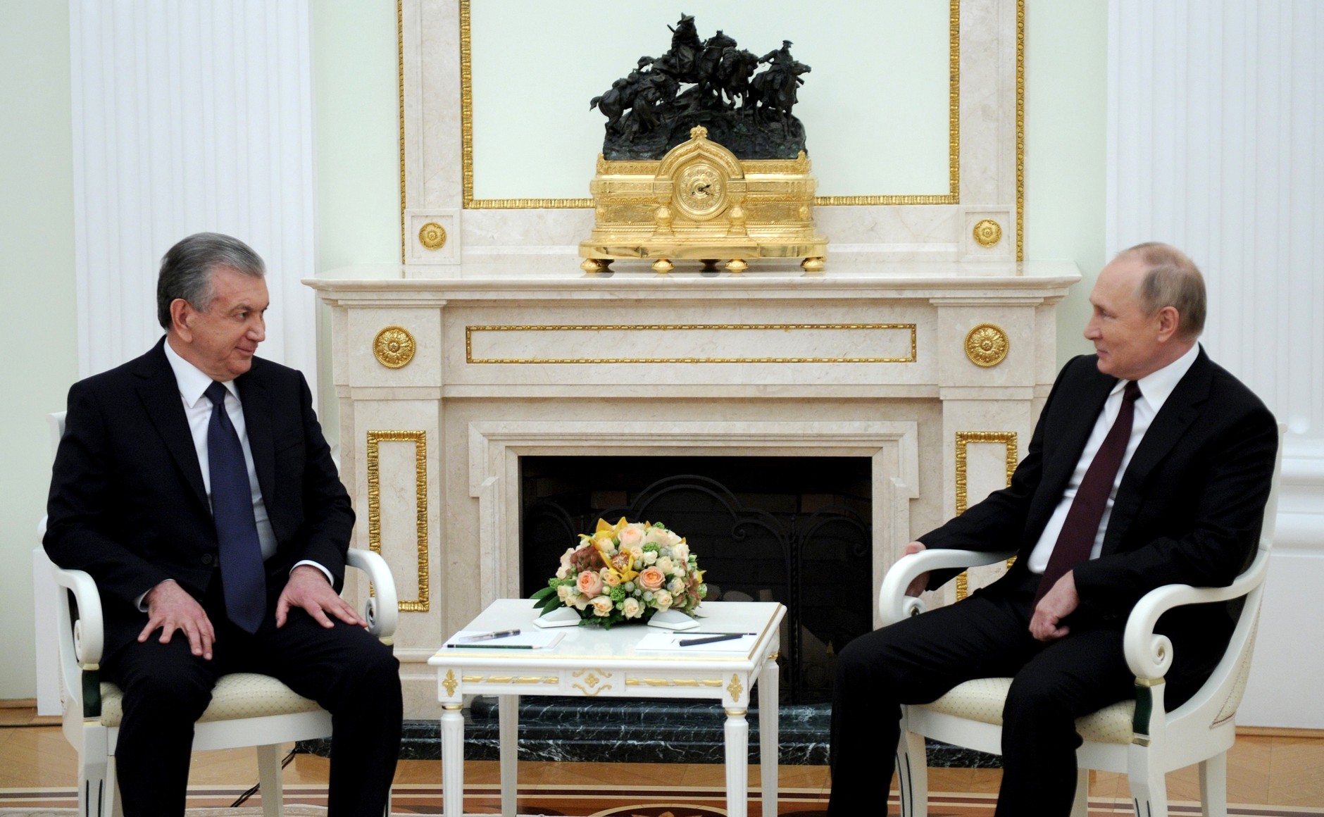 Putindən Mirziyoyevə dəstək - Qaraqalpaqıstanda baş verənlər MÜZAKİRƏ EDİLDİ Putindən Mirziyoyevə dəstək - Qaraqalpaqıstanda baş verənlər MÜZAKİRƏ EDİLDİ