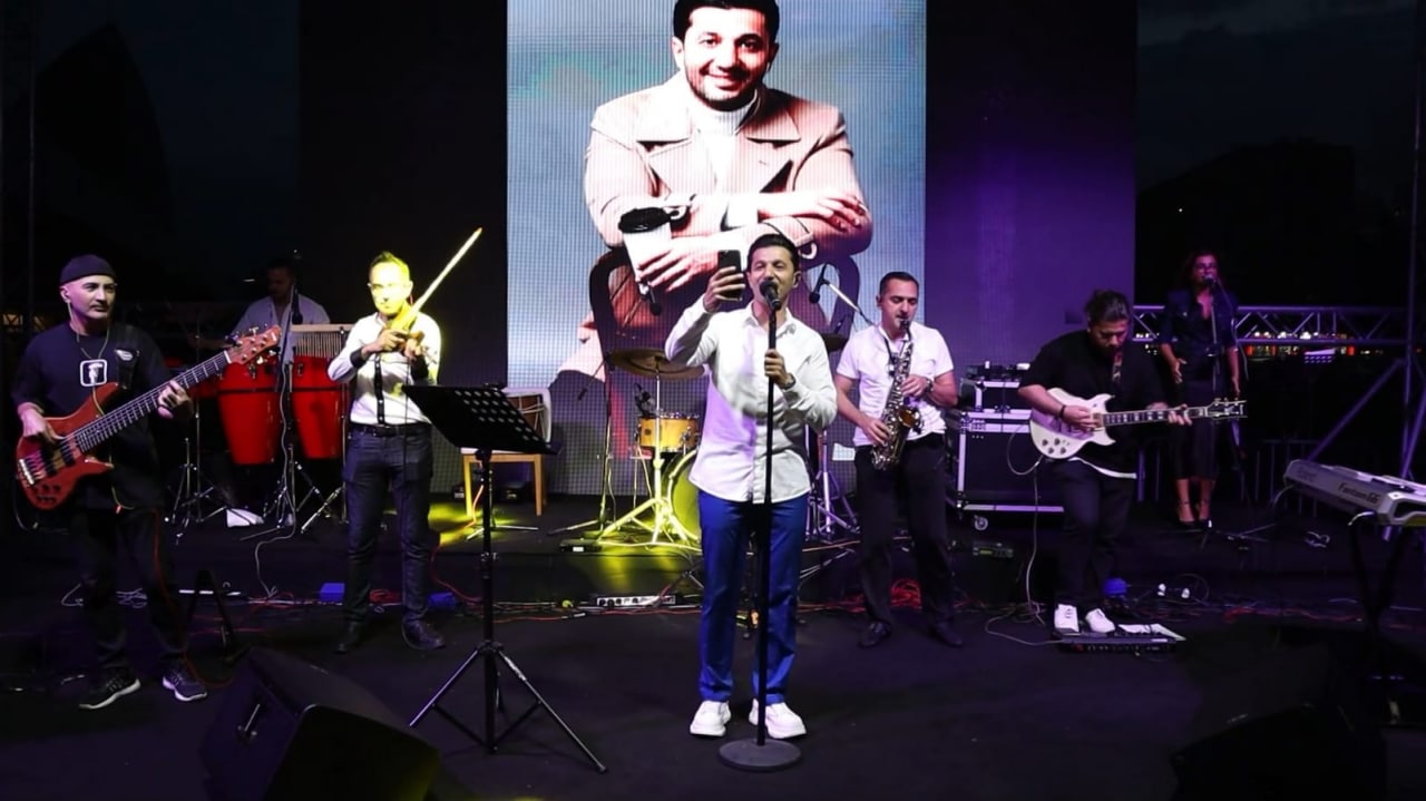 Xəyyam Nisanov açıq havada xalq konserti verdi - FOTO/VİDEO