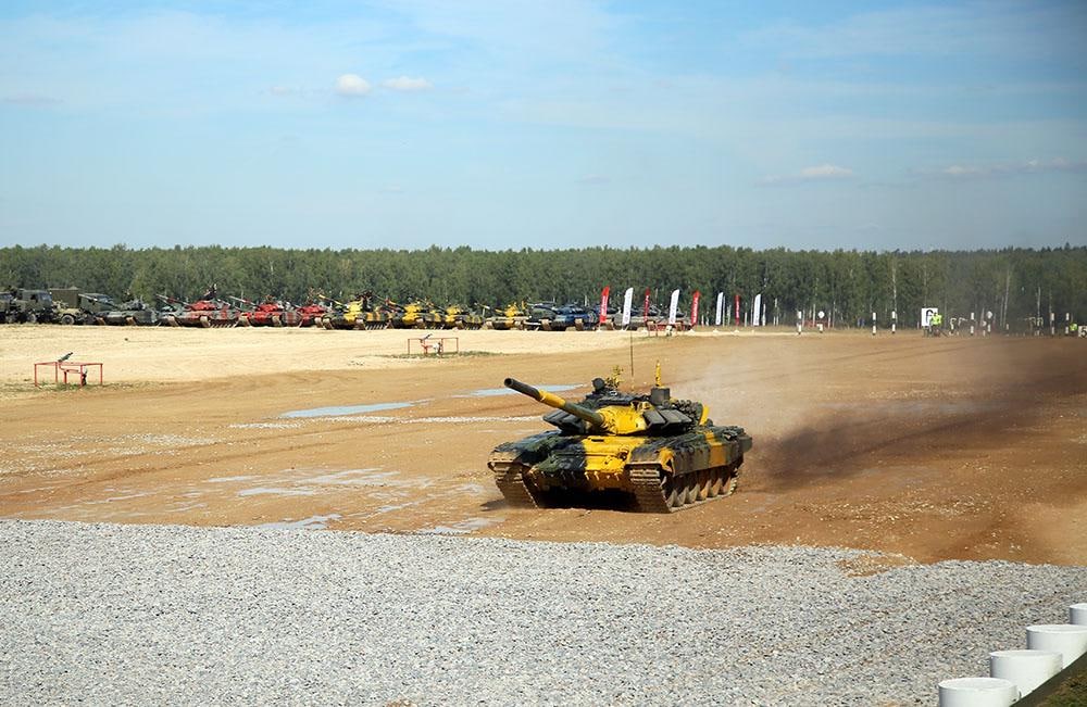 “Tank biatlonu”: Azərbaycan tankçıları ilk yarışa başladı - FOTO/VİDEO