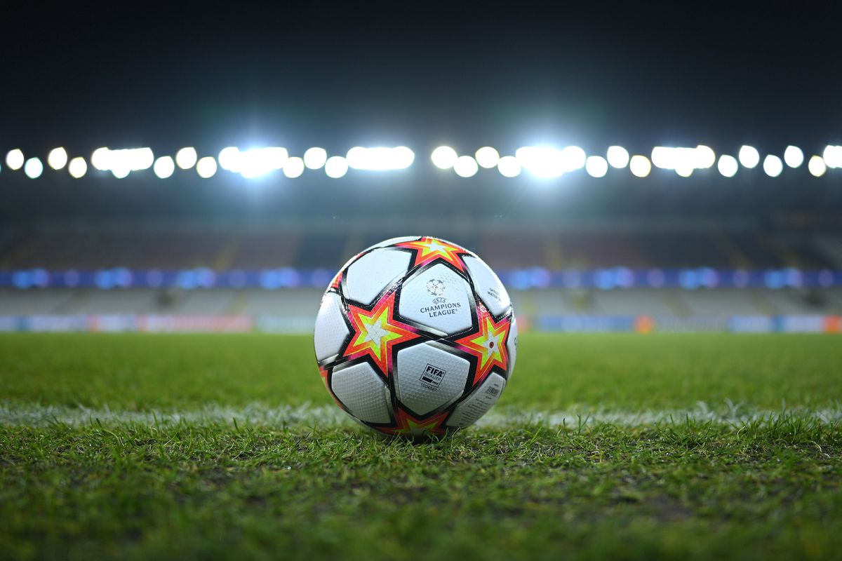 UEFA: Ötən mövsümün ən yaxşı futbolçusu açıqlandı