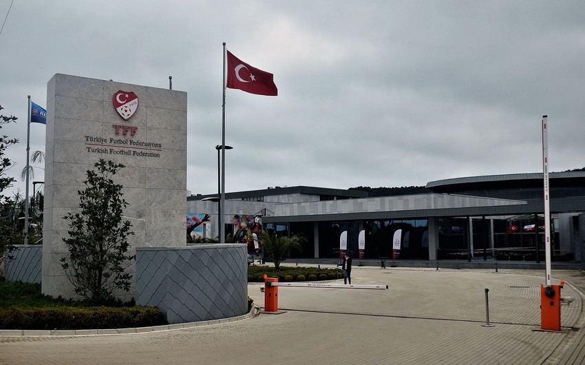 Türkiyə Futbol Federasiyasının binasına SİLAHLI HÜCUM - VİDEO