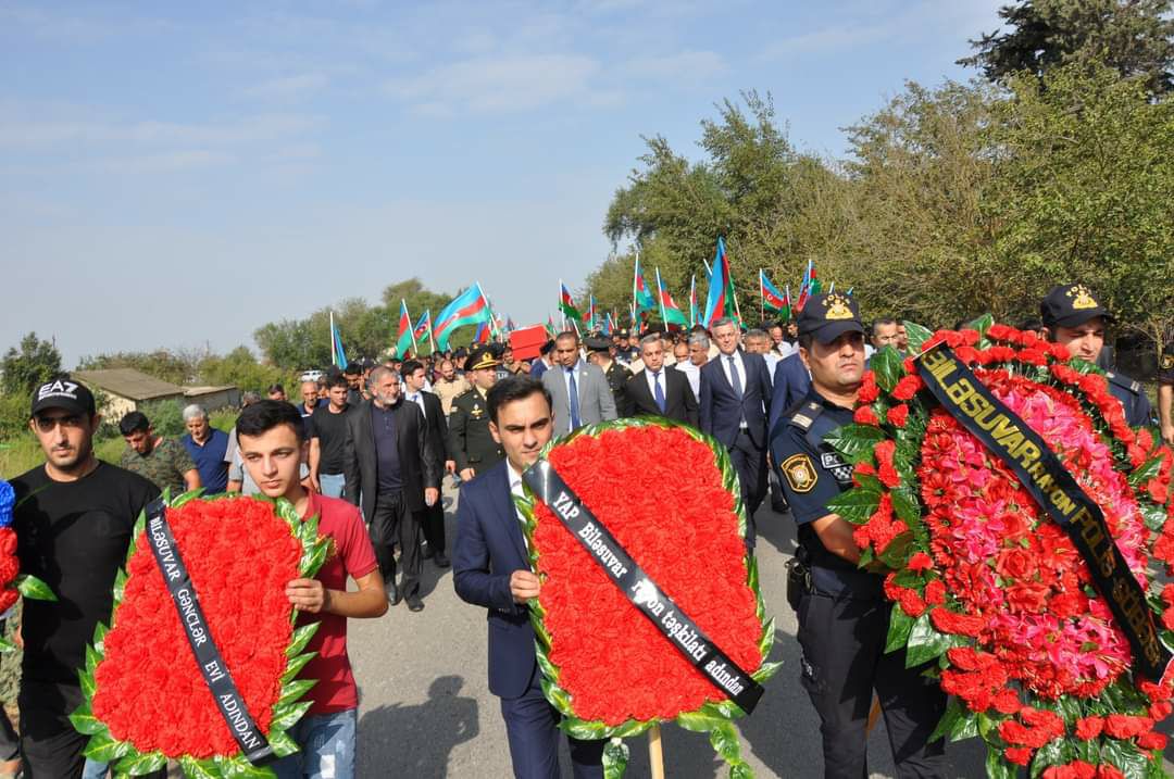 Şəhid Ziyarət Hüseynov son mənzilə yola salındı - FOTO