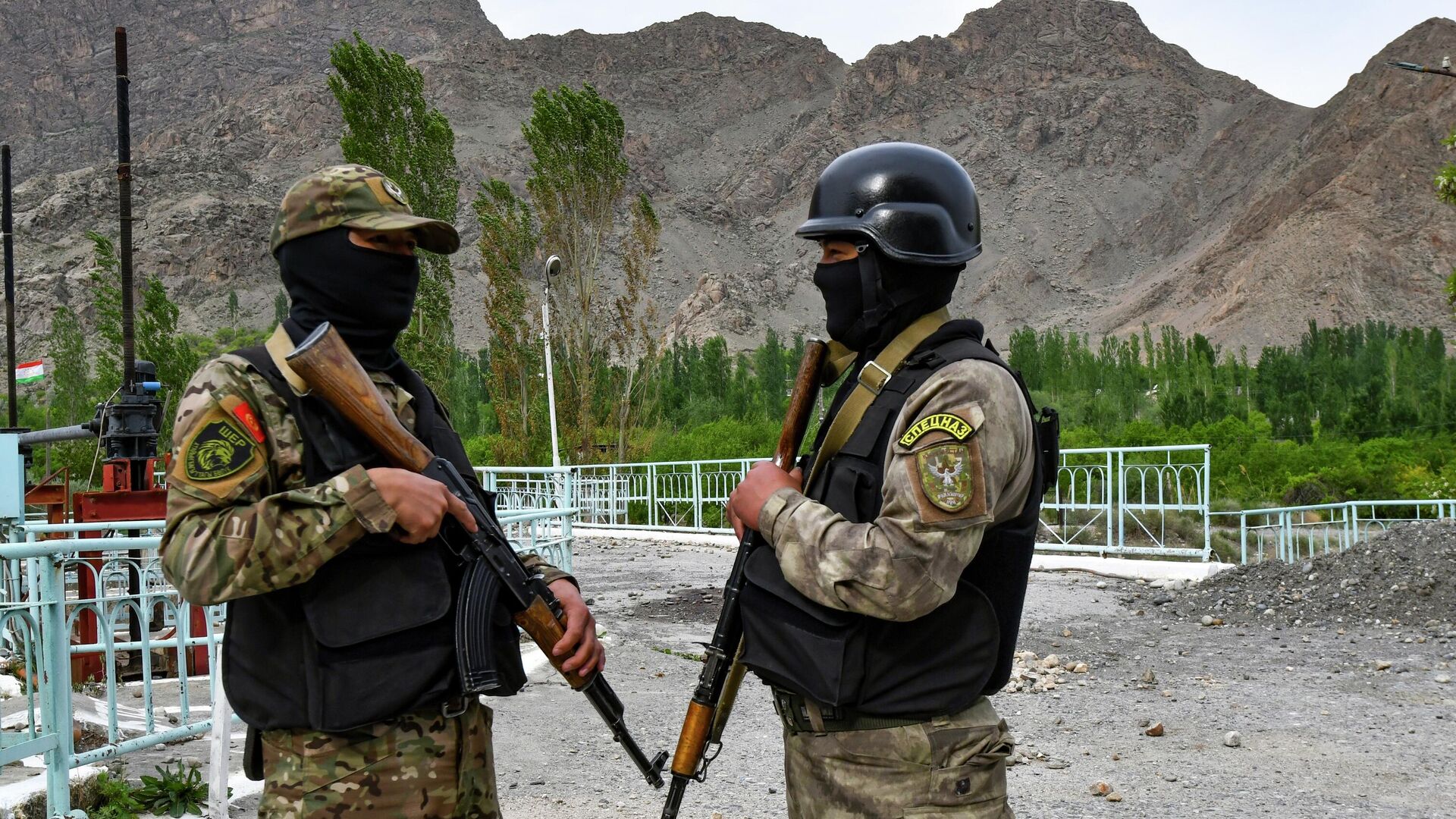 Tacikistan və Qırğızıstan arasında protokol İMZALANDI