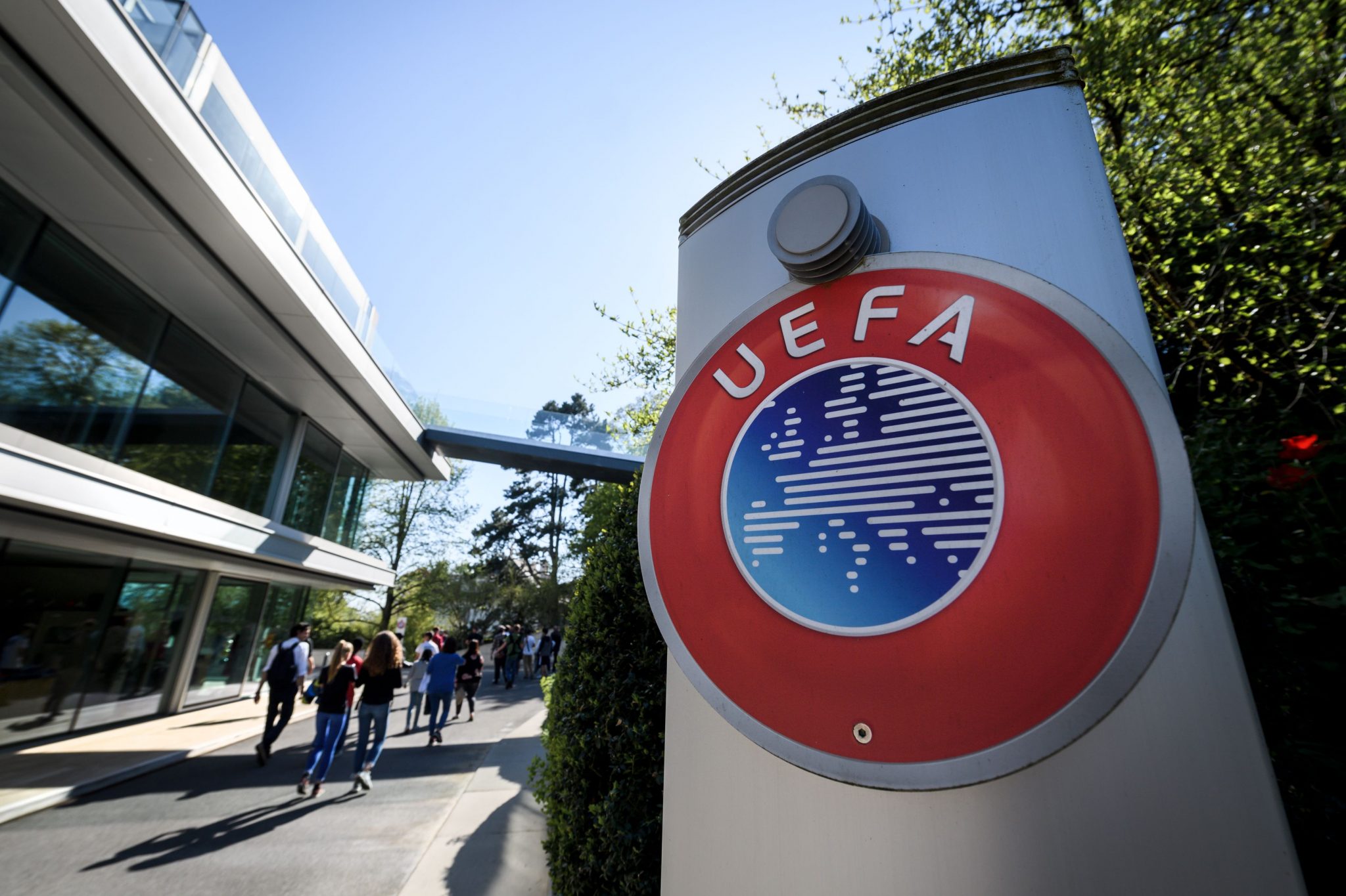 UEFA yeni turnir yaratmağa hazırlaşır