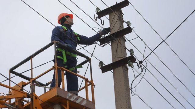 Tovuzun kəndlərinə elektrikin verilişi bərpa edilib