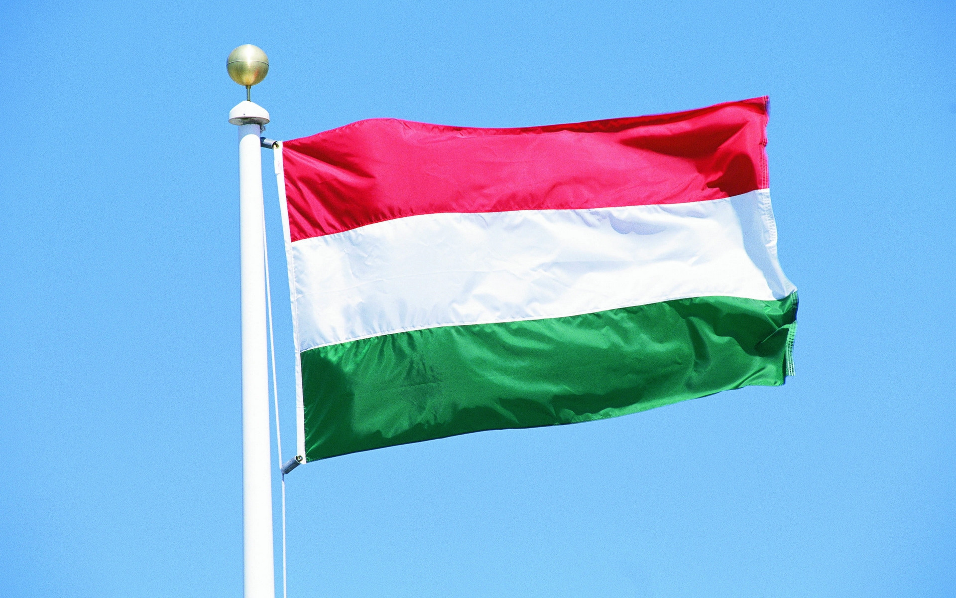 Macarıstan Aİ-ni Azərbaycan və Mərkəzi Asiya qazına çıxış üçün danışıqlara çağırdı