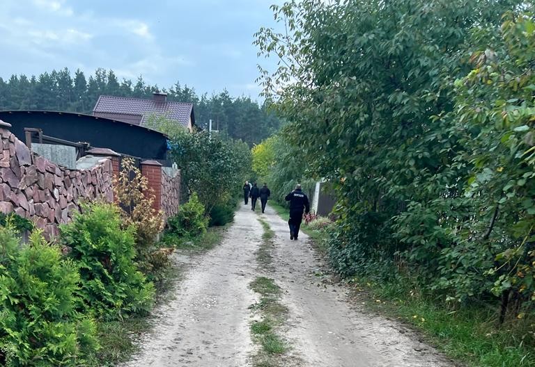 Kiyevdə ata oğlunu öldürdü: Cəsədini parçalara ayırdı - FOTO