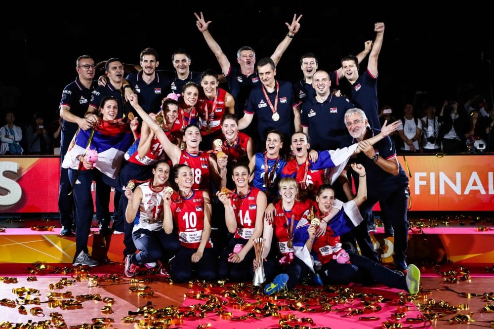 Serbiyanın qadın voleybolçuları ikiqat dünya çempionu oldu