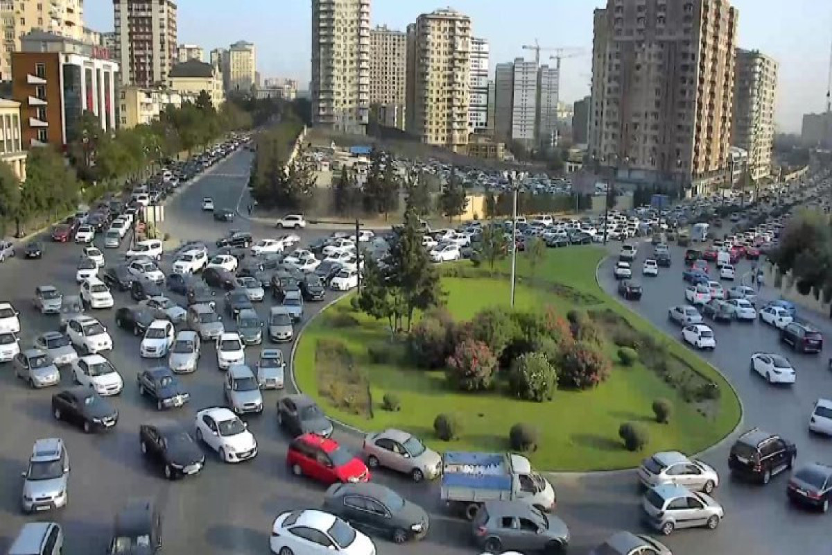 Bakının bu yollarında sıxlıq var - SİYAHI