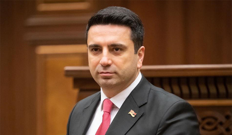 Ermənistan parlamentinin sədri: 