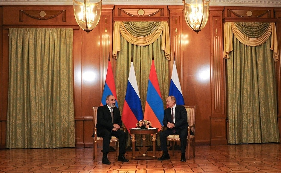 Putin və Paşinyan arasında görüş başa çatdı - 1 saatdan çox davam edib